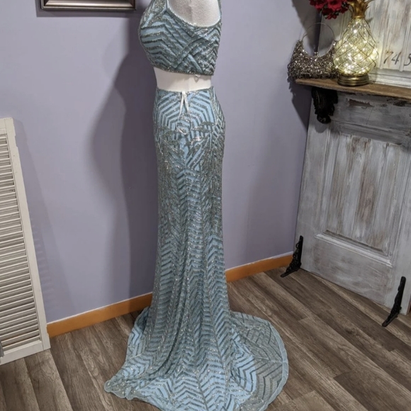 💎SOLD💎NWOT Sherri Hill beaded 2 pc formal gown - Picture 3 of 7